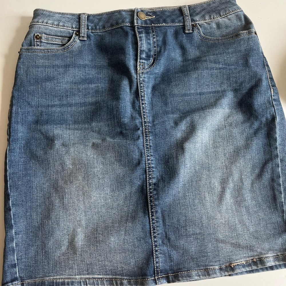 almost new petite jeans skirt
